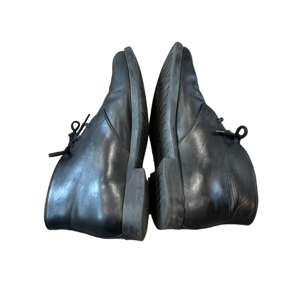 SALVATORE FERRAGAMO SACHIE BLACK LEATHER GANCINI CHUKKA BOOTS ANKLE LACE UP 7 EE